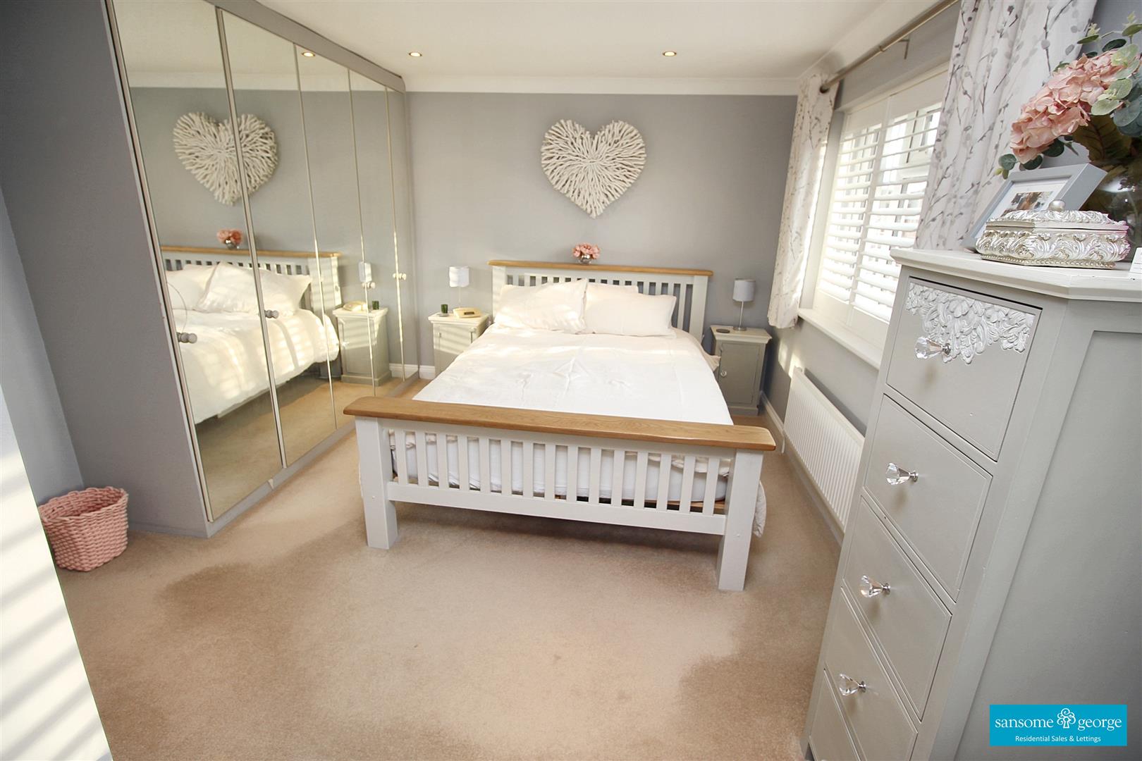 Hayfield Close, Tilehurst, Reading
